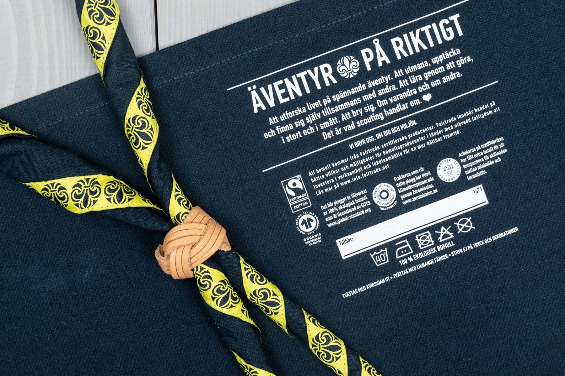 Scouternas halsduk insida, Fairtrade och GOTS-certifierad